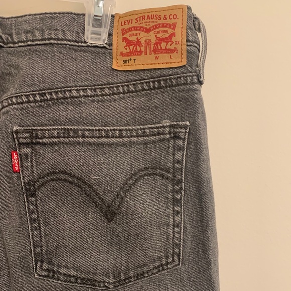 Levi's Denim - Wedgie Icon in Better Weathered
LEVI'S
